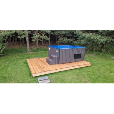 EYE - Square hot tub with external stove