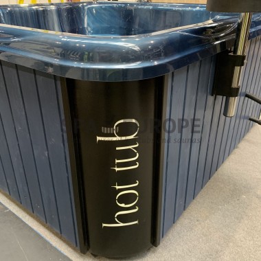 MONACO IN - Hot tub with internal stove