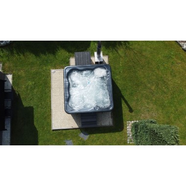 MONACO IN - Hot tub with internal stove
