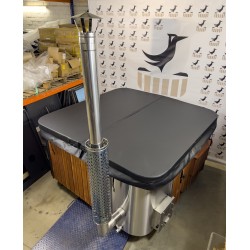 MONACO IN - Hot tub with internal stove