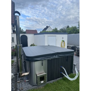 MONACO IN - Hot tub with internal stove