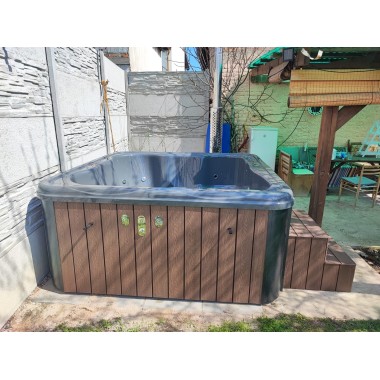 MONACO OUT ACRYL Badefass Whirlpool Hot Tub mit Zubehör und FREI GELIEFERT