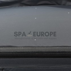 Insulated cover 200