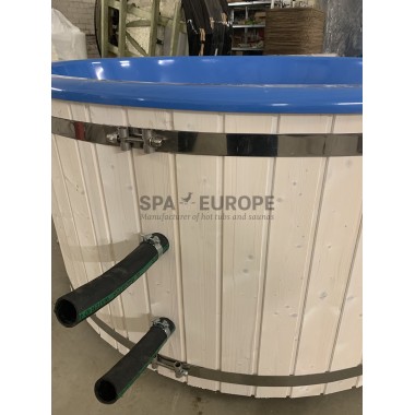 PRIME - Badefass mit einem externen Ofen