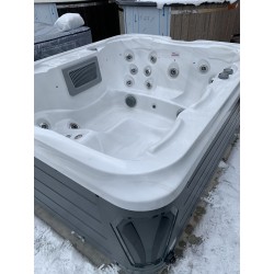 Hot tub Aurora SB355L