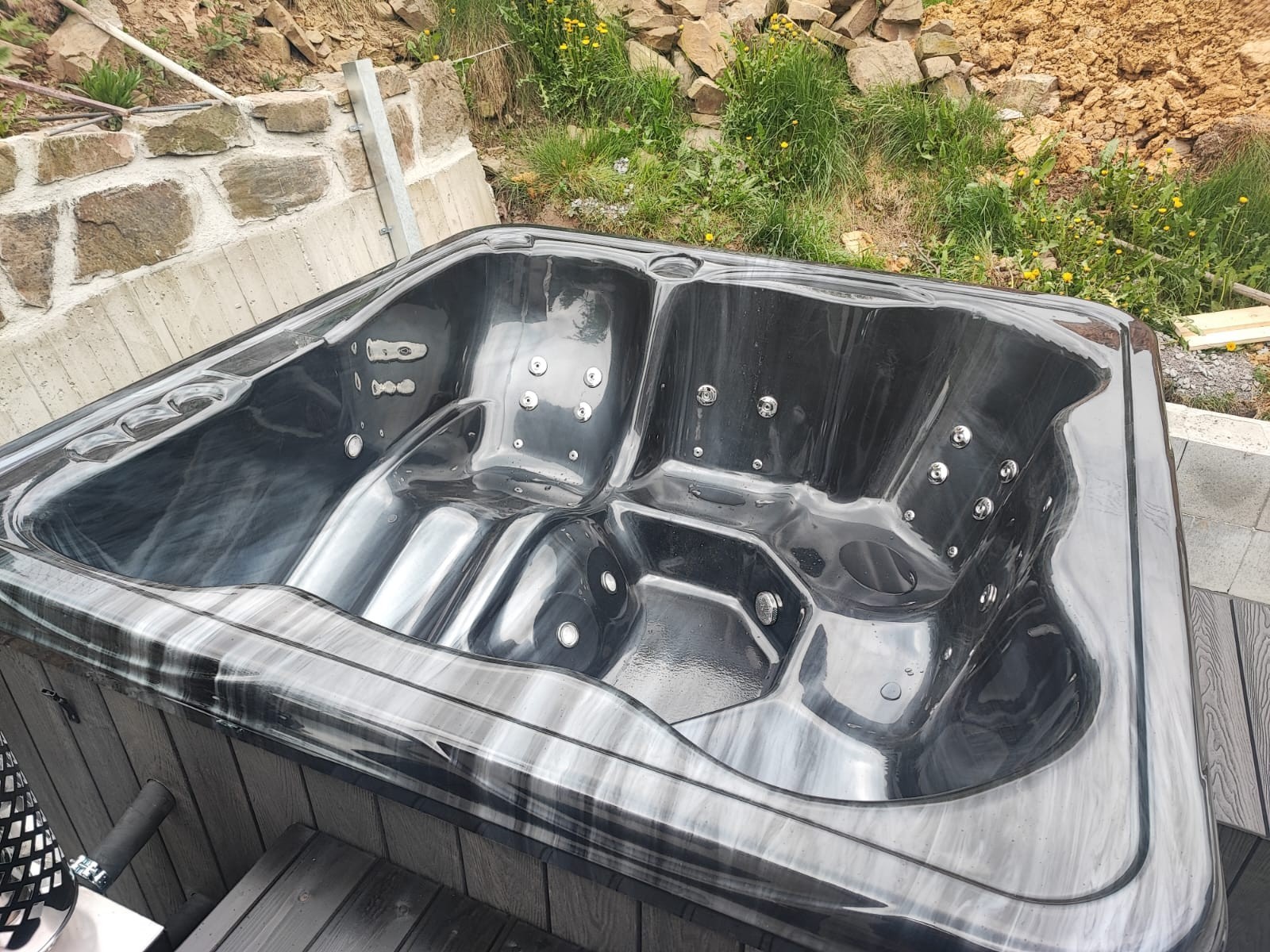MONACO IN - ACRYL Badefass Whirlpool Hot Tub komplettes Angebot FREI GELIEFERT